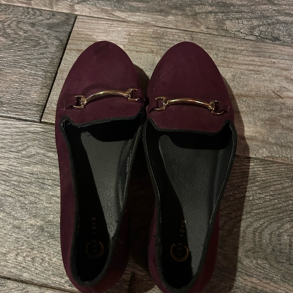 Cato Maroon Loafers with Gold Detail